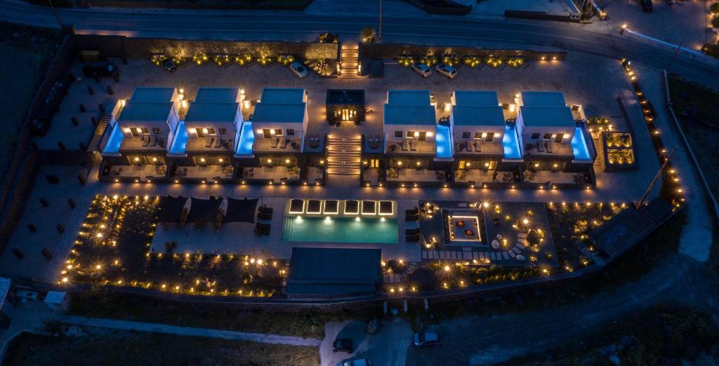 The swimming pool at or close to SantAnna Luxury Suites