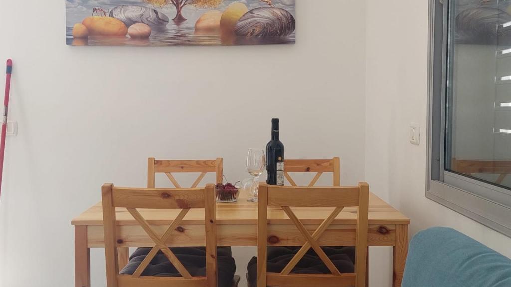 Posezení v ubytování מצוק עורבים