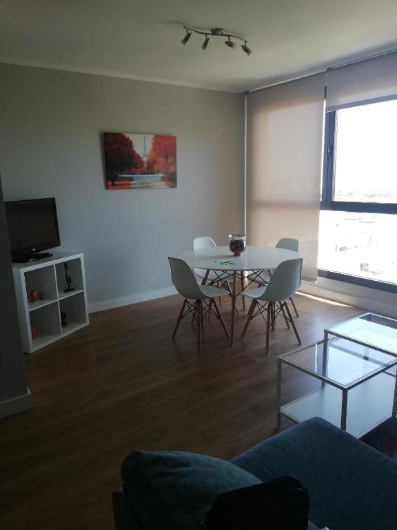 TV a/nebo společenská místnost v ubytování Apartamento Teatinos Málaga