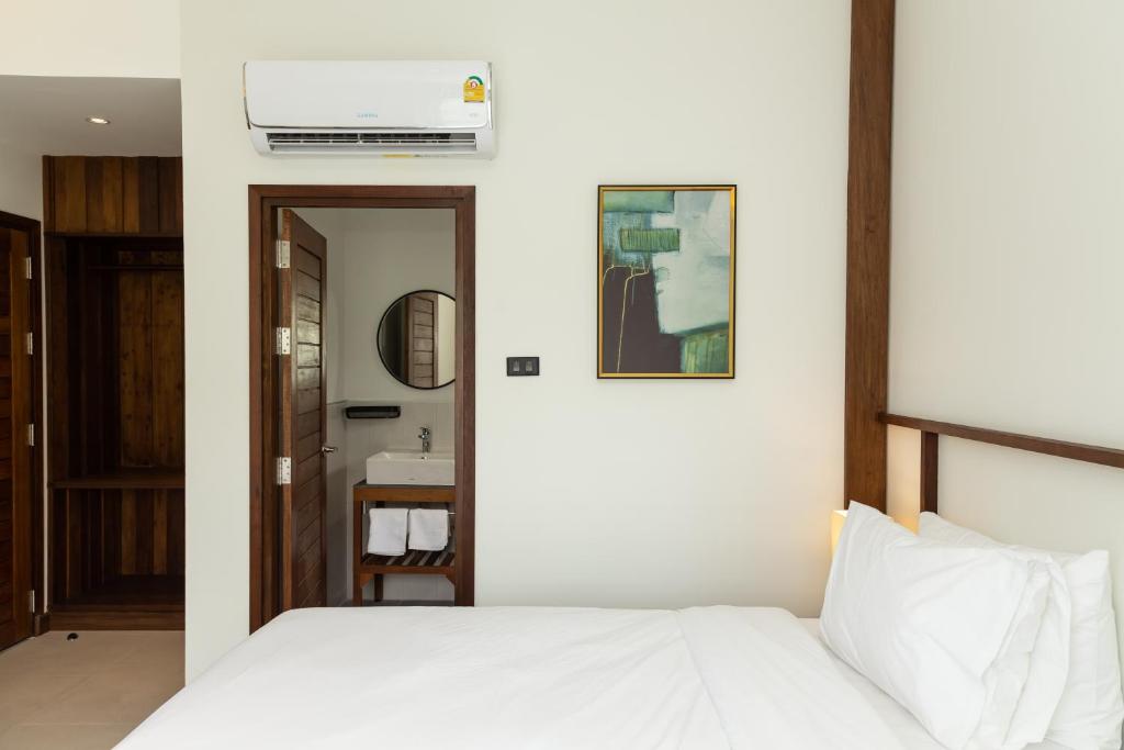 Baan Kamana Guest House - Twin Room With Balcony