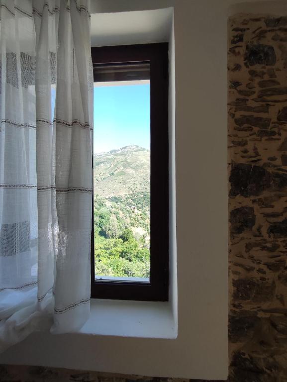 Výhľad na hory alebo výhľad na hory priamo z apartmánu
