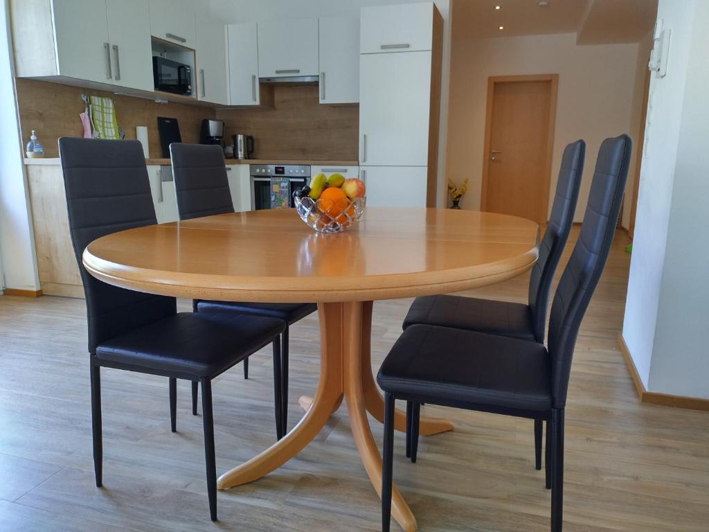 Kuchyň nebo kuchyňský kout v ubytování Apartment im Haus mit Herz