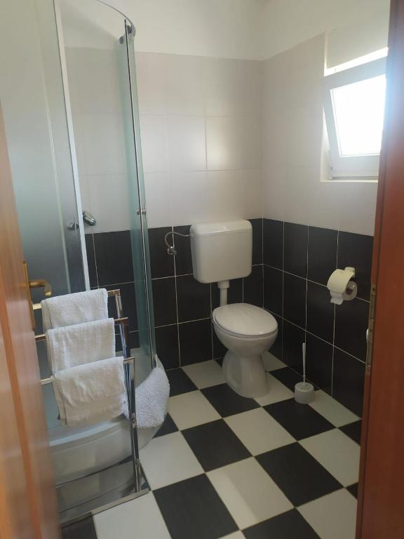 Kúpeľňa v ubytovaní Apartments Bralic