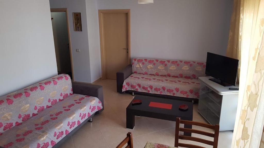 Sarrande, big one bedroom apartment at the center - Image 4