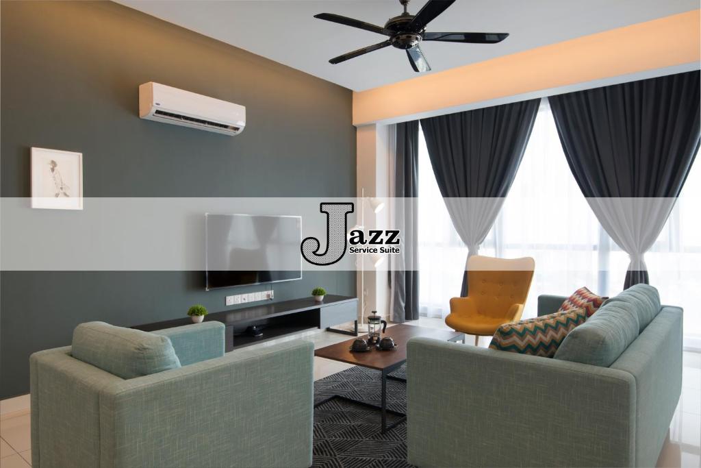 พื้นที่นั่งเล่นของ Jazz Service Suite Tanjung Tokong