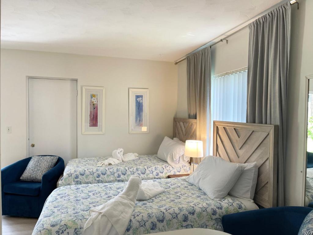 Tropic Isle Beach Resort - Habitación Pequeña Con 2 Camas Individuales