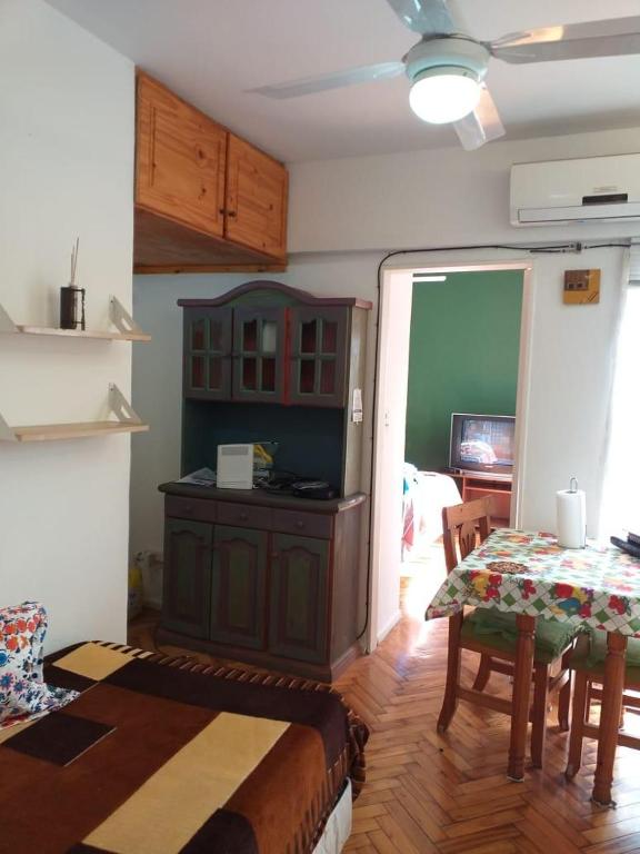 Carlos Calvo - One-Bedroom Apartment