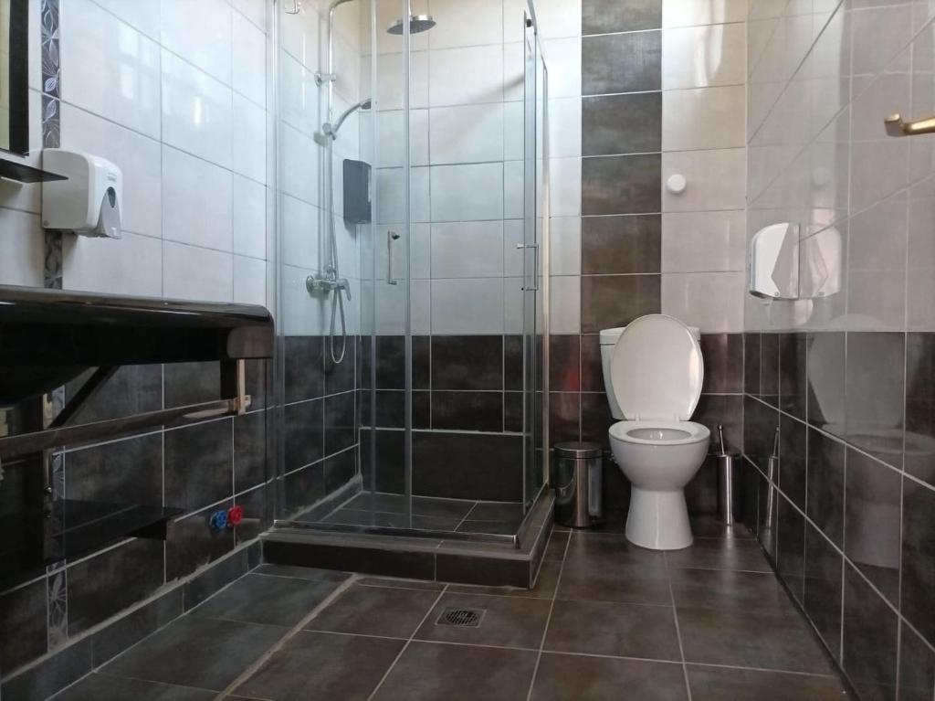 Citalna Rooms tesisinde bir banyo