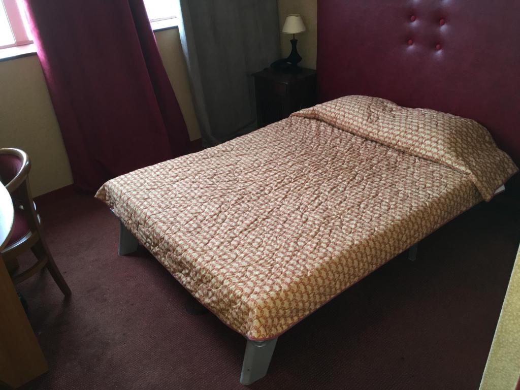 Hotel Dorele - Habitación Doble Económica Con Sofá Cama