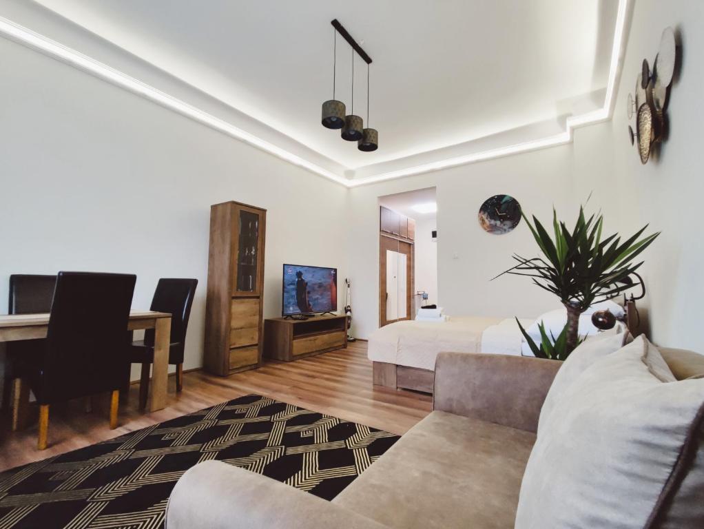 Central Palace Apartman - Appartement Met één Slaapkamer
