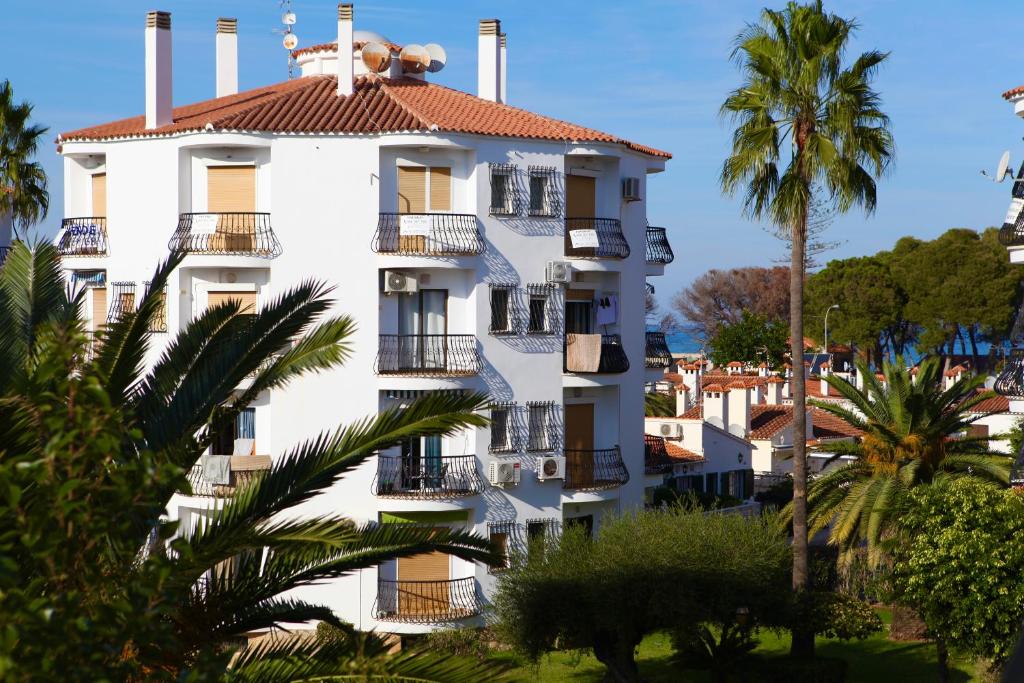 La urbanización cerca del mar