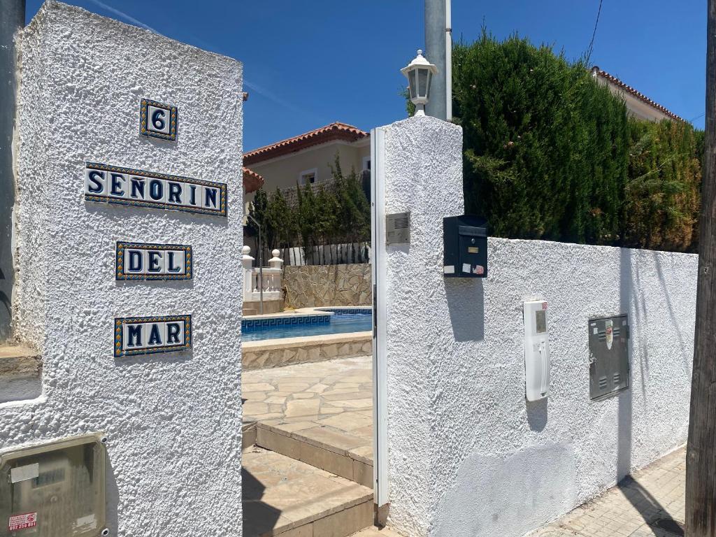Bazén v ubytovaní Señorin del Mar alebo v jeho blízkosti