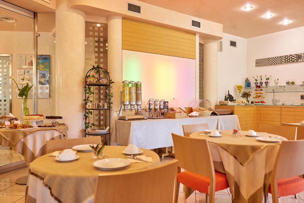 Restaurace v ubytování Eco Hotel Ariston