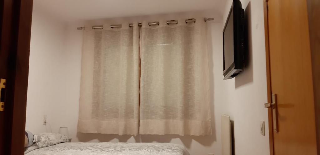 TV a/nebo společenská místnost v ubytování APARTMENT NATURA