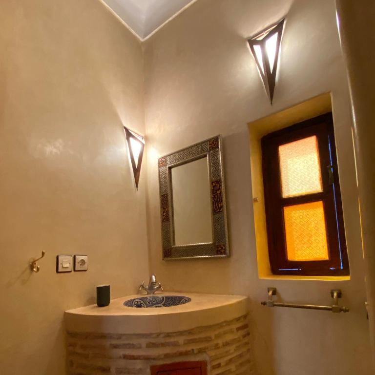Koupelna v ubytování RIAD OF THE STORKS - Exclusive use for up to 17 persons
