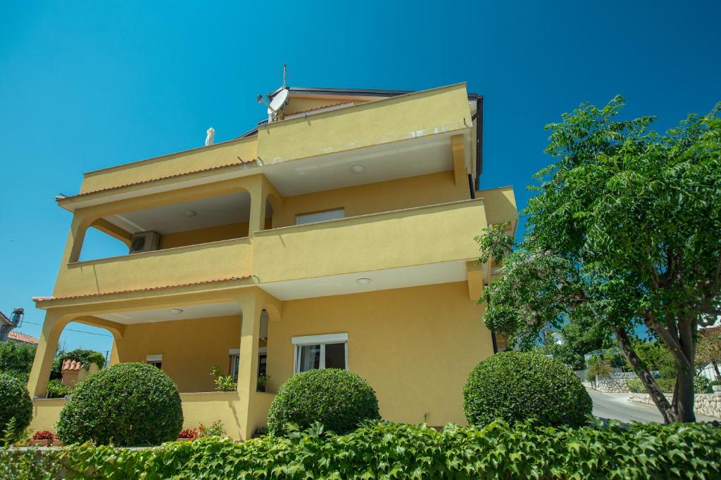 Budova, kde se apartmán nachází