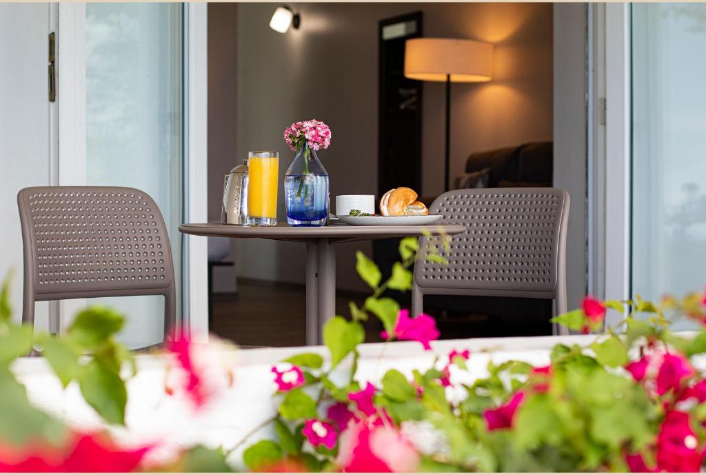 Fotografie z fotogalerie ubytování Trade Winds Hotel v destinaci Dickenson Bay