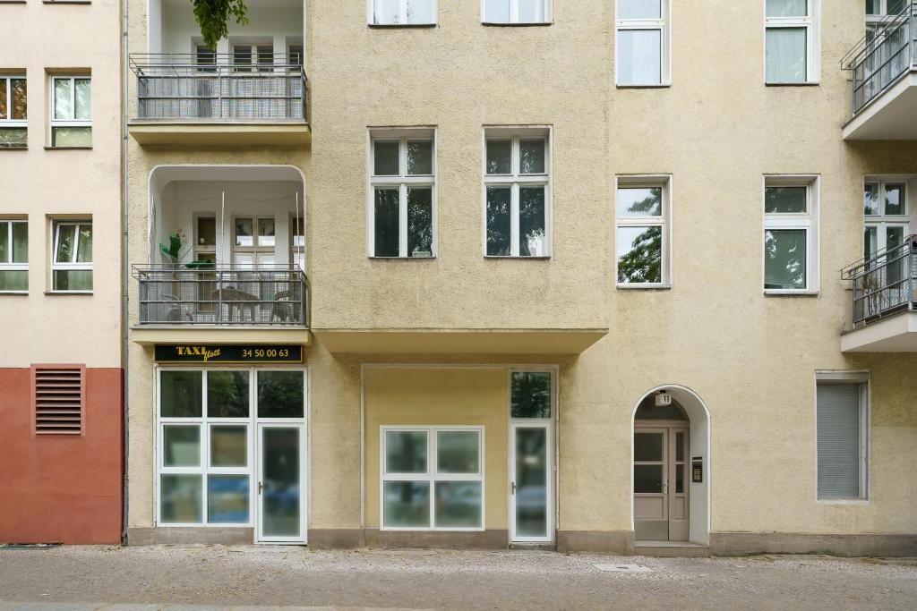 Budova, kde se apartmán nachází