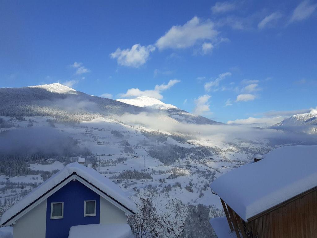Výhľad na hory alebo výhľad na hory priamo z apartmánu
