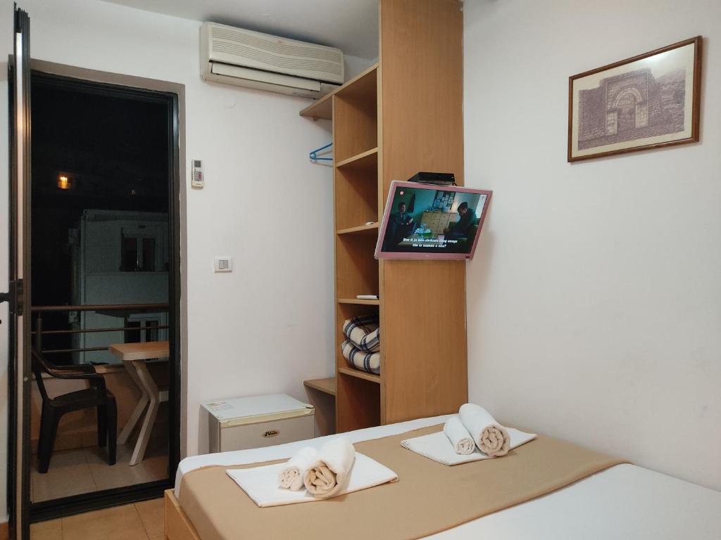 Apartments Mare Budva - One-Bedroom Apartment