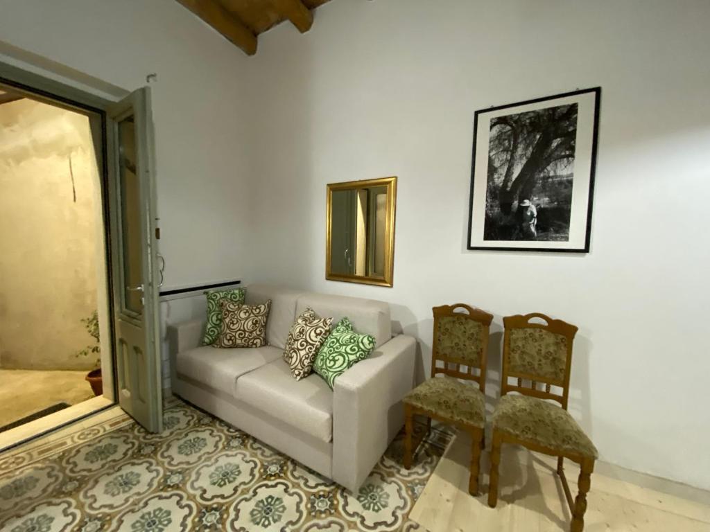 Studio 18 a Sant'Antioco - Moderno appartamento nel centro storico