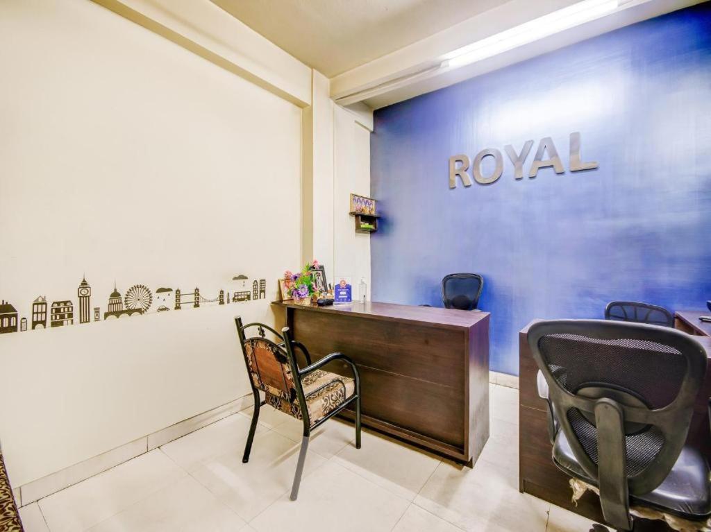 Fotografie z fotogalerie ubytování HOTEL ROYAL PARADISE v destinaci Kójamputtúr