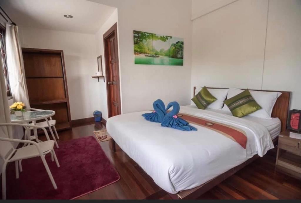 Postel nebo postele na pokoji v ubytování NITRO HOUSE Hostel