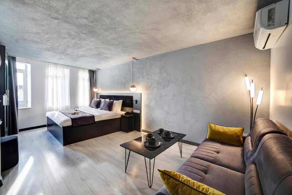 فضای داخلی تقسیم سیا سوییت در استانبول - تصویر ۳