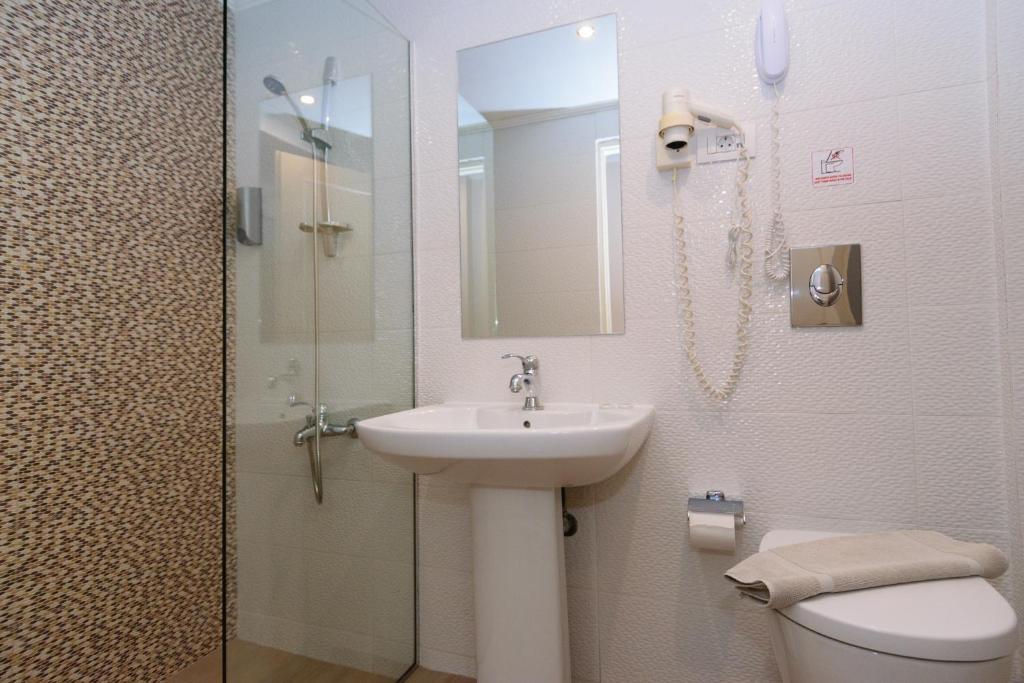 Koupelna v ubytování Archontiki City Hotel