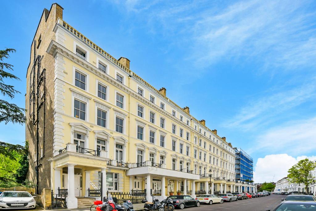 Lee Abbey London, London – Updated 2023 Prices
