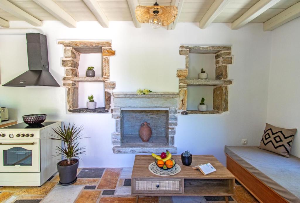 Serenity Village in Apeiranthos, Naxos