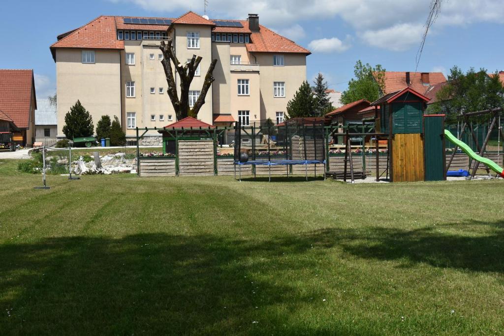 Herní místnost nebo prostor pro děti v ubytování Apartments and Rooms kod Eli