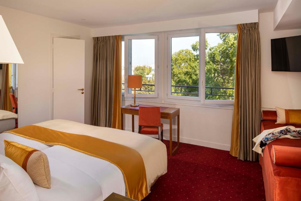 
Deluxe Suite with Garden View 
