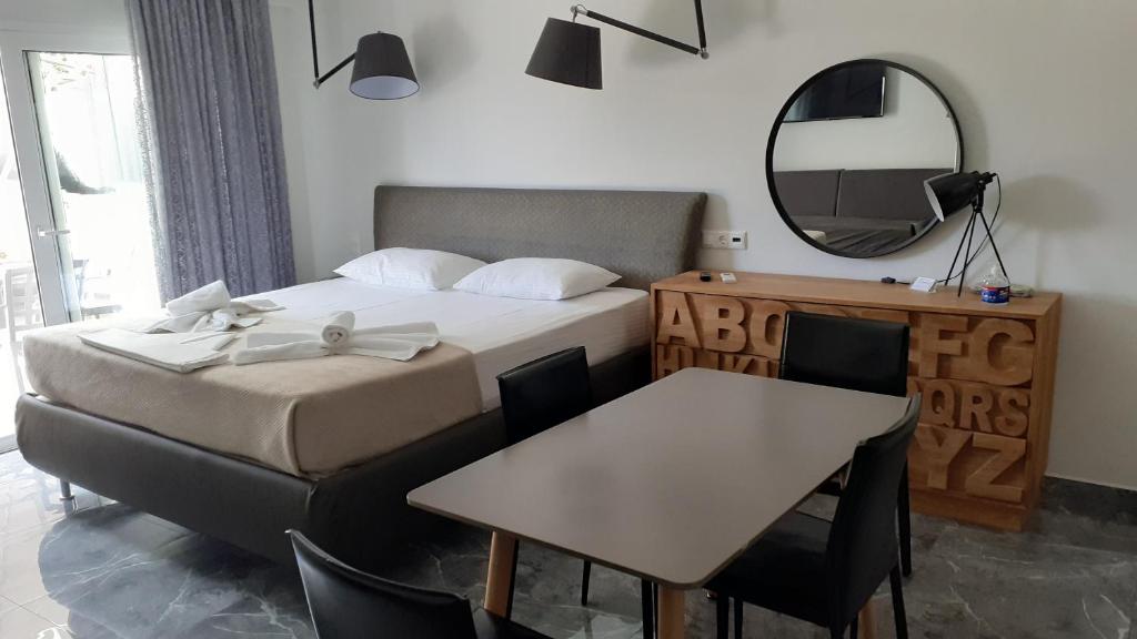 A bed or beds in a room at GIANNIS