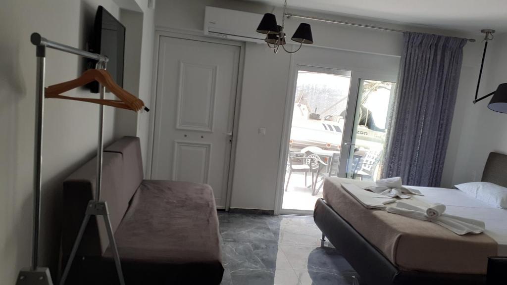 A bed or beds in a room at GIANNIS