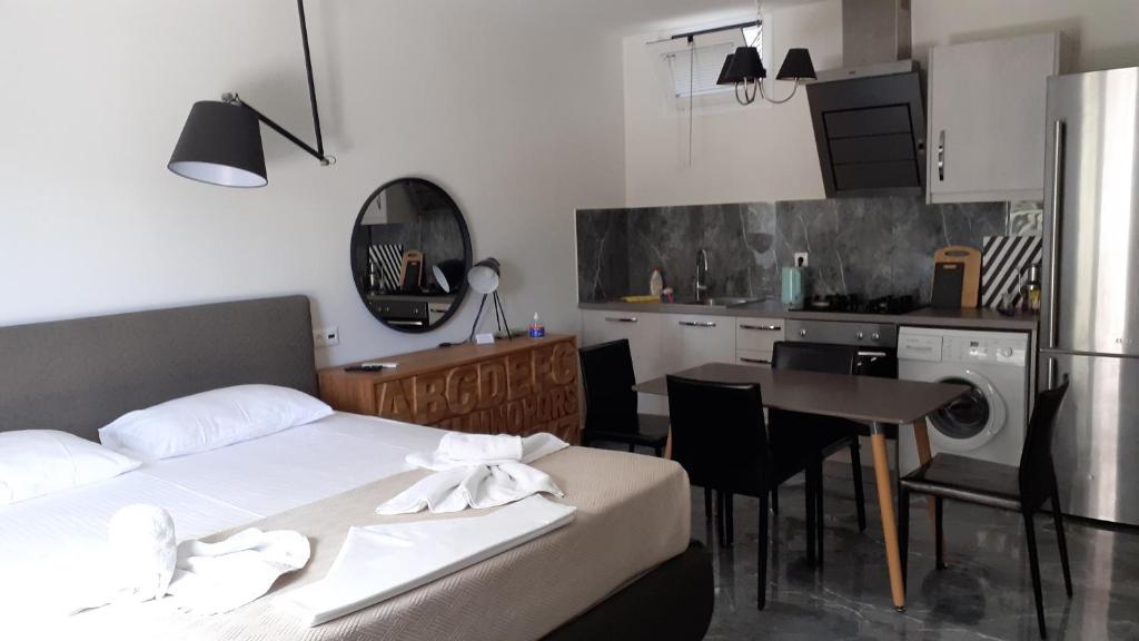 A kitchen or kitchenette at GIANNIS