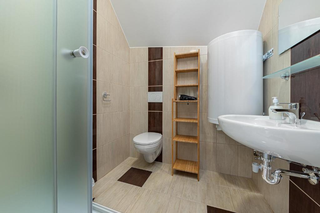 Koupelna v ubytování Hérics Apartman