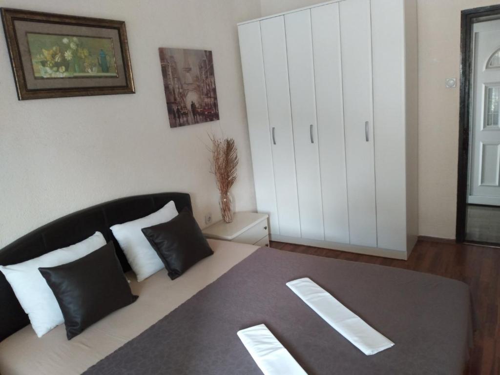 Postel nebo postele na pokoji v ubytování Room Rada