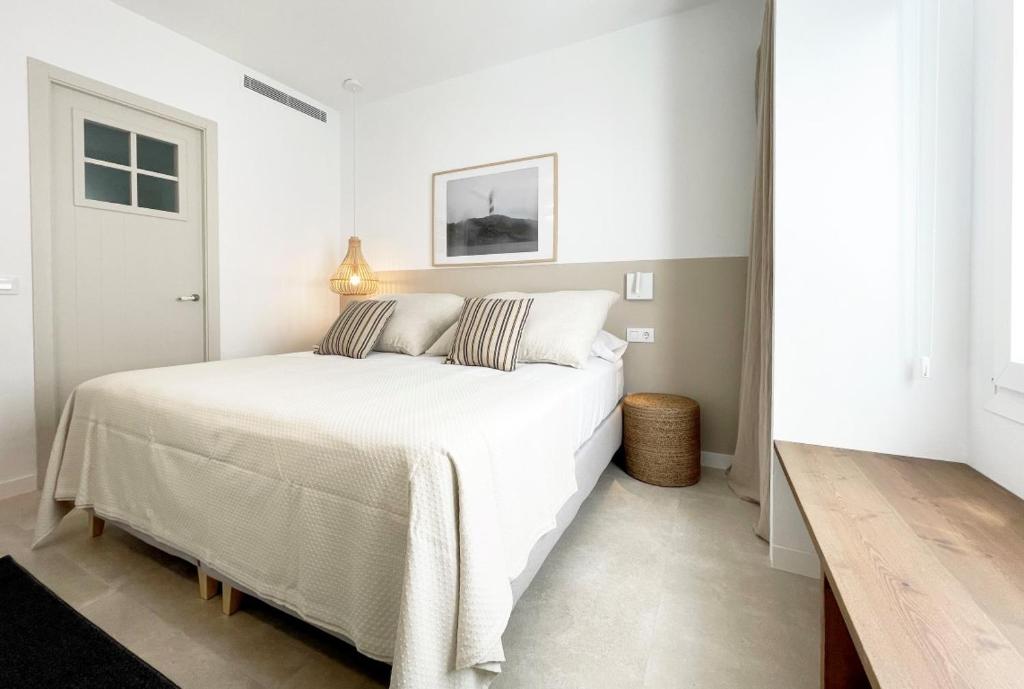 APARTAMENTOS LA PALMA FORNELLS, Fornells – Updated 2023 Prices