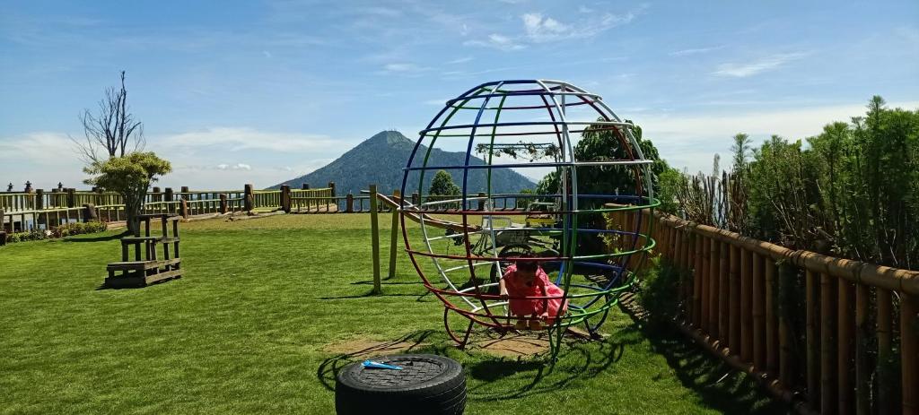 משחקיית ילדים ב-Family Room Agrowisata Kopeng Gunungsari