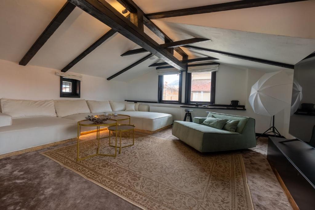 Posezení v ubytování Bashtin Dom - Skabrin House