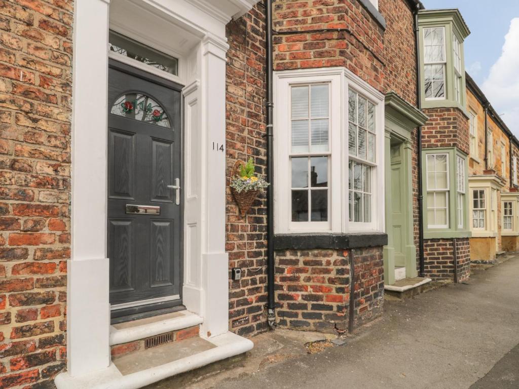 Westgate, Guisborough (updated prices 2024)