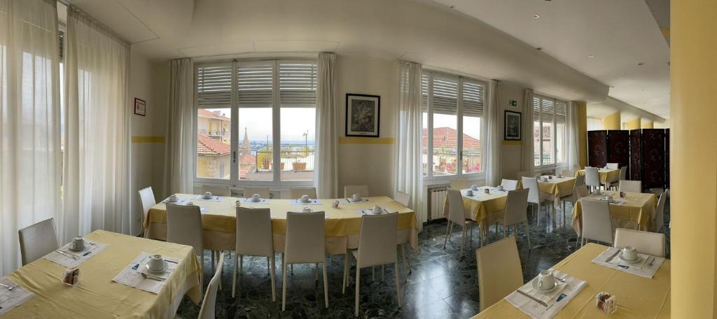 Restaurace v ubytování Hotel Robinia