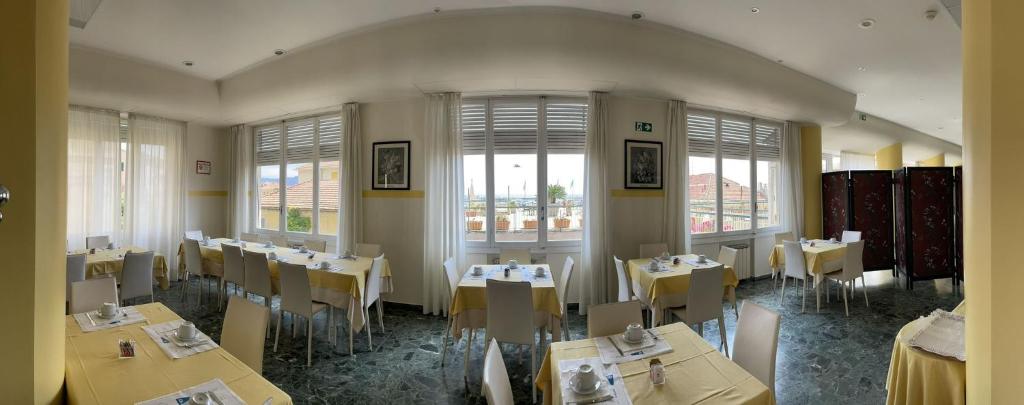 Restaurace v ubytování Hotel Robinia