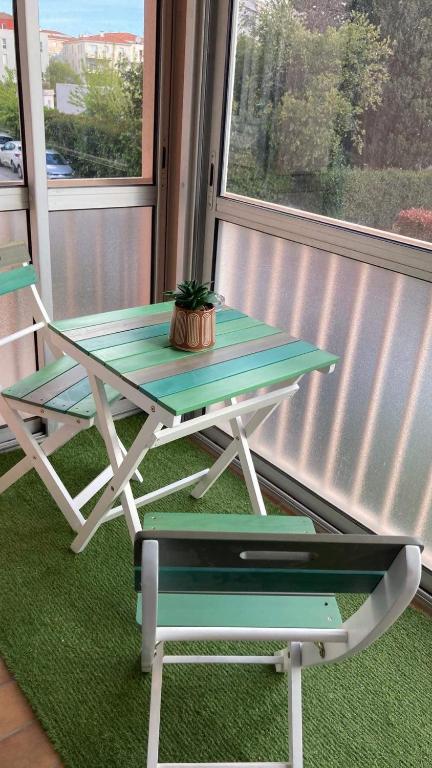 Balkón alebo terasa v ubytovaní Appartement T3 à la Seyne sur mer