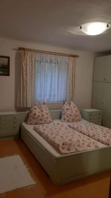 Posteľ alebo postele v izbe v ubytovaní Haus Pinter in Schladming - Dachstein Region