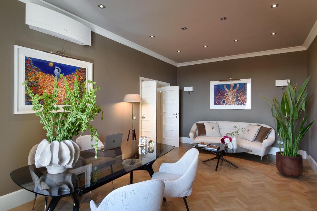 Gallery image of Tornabuoni Suites Collection Residenza D'Epoca in Florence