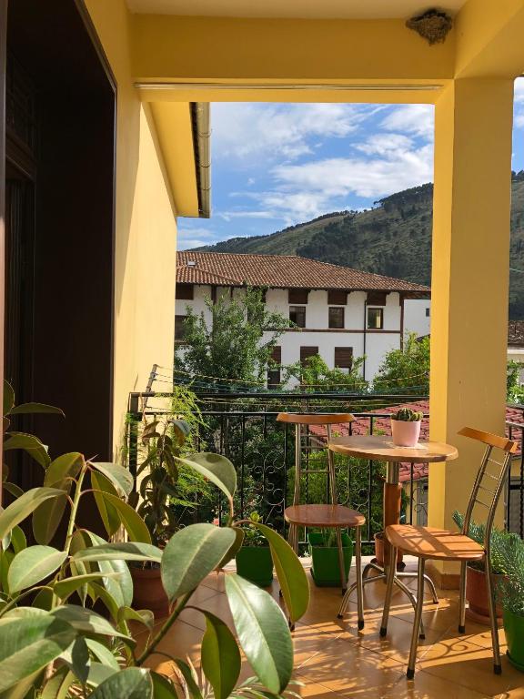 Villa Garden - Image 8