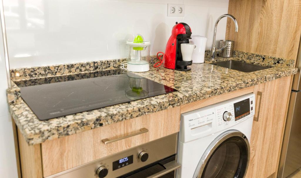Kuchyňa alebo kuchynka v ubytovaní APARTAMENTOS ONNIGHT