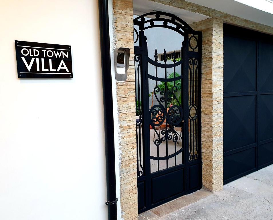 Old Town Villa 2 - Image 12